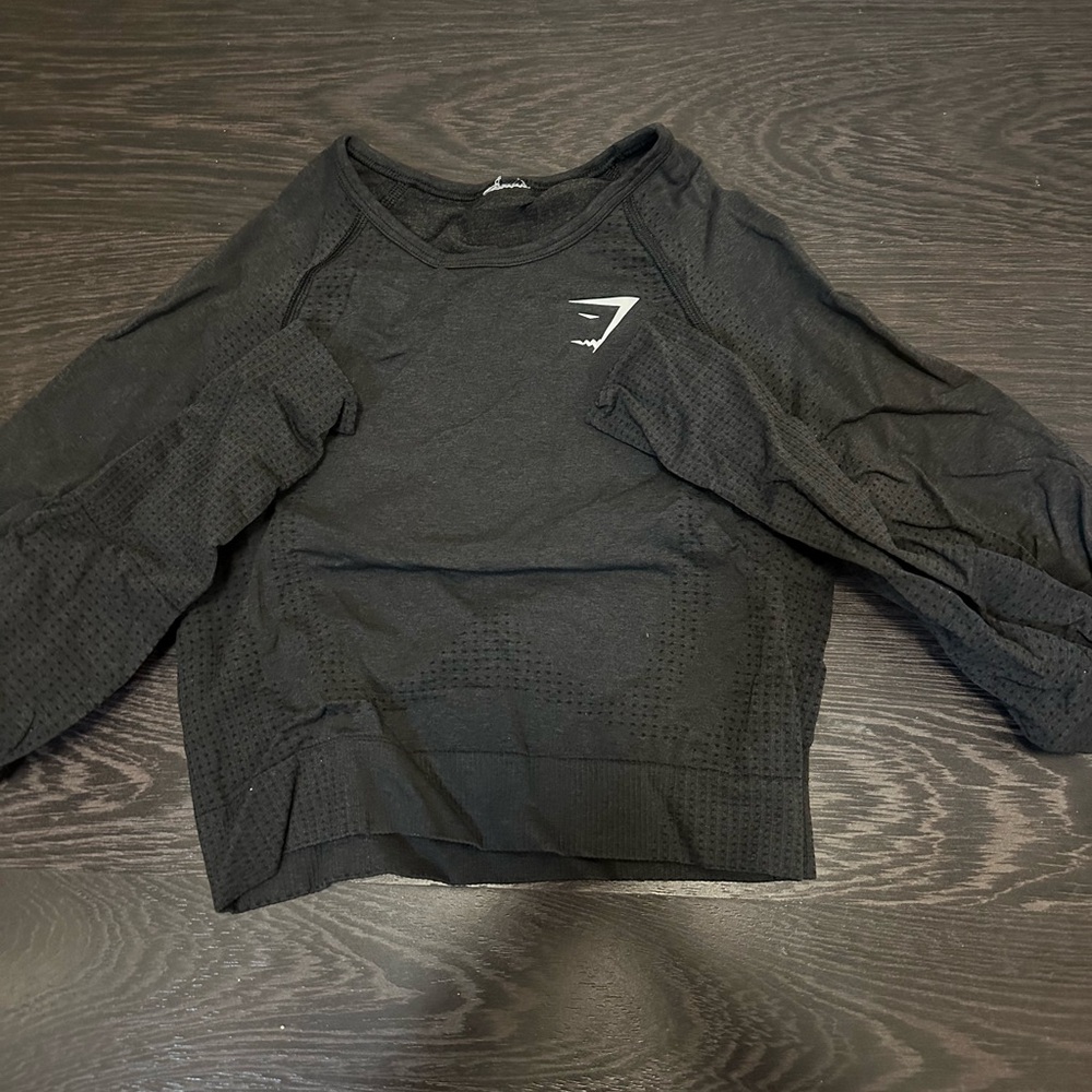 Gymshark black fitted top XS